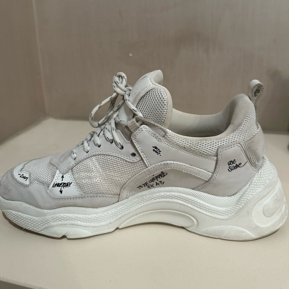 IRO CURVE RUNNERX, GRAFFITIED‎ WHITE SNEAKER SIZE 9 - Picture 6 of 11